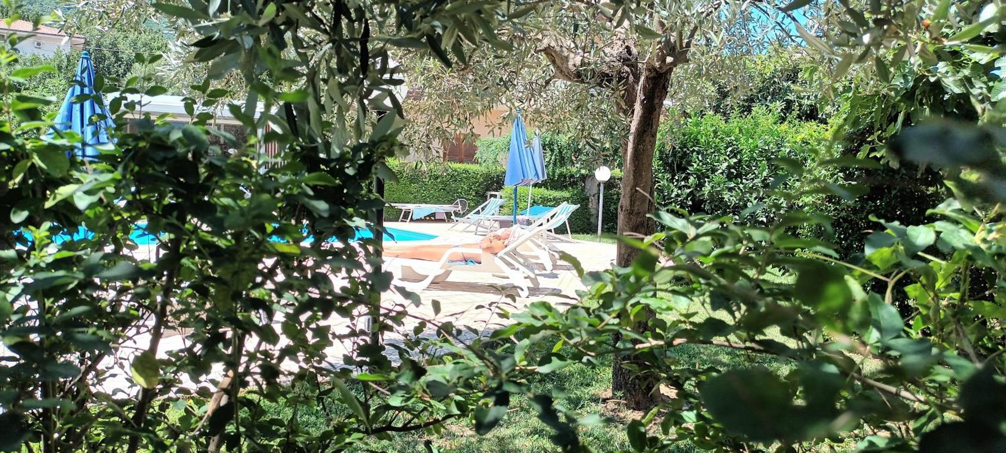 La Residenza Del Marchesato Bed & Breakfast Marano Marchesato Bagian luar foto
